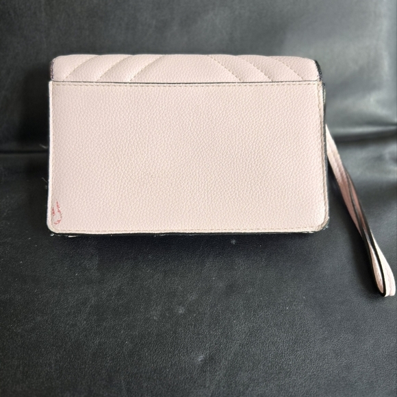 VICTORIA'S SECRET STUDDED V QUILT CREDIT CARD PHONE HOLDER WRISTLET WALLET PINK - Picture 6 of 7